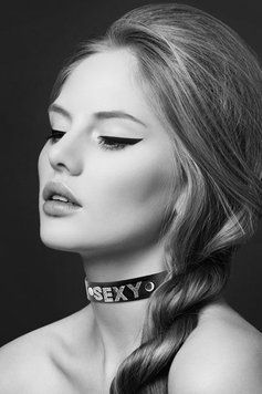 Чокер Bijoux Pour Toi со стразами из натуральной кожи для эротических образов SO1876 фото